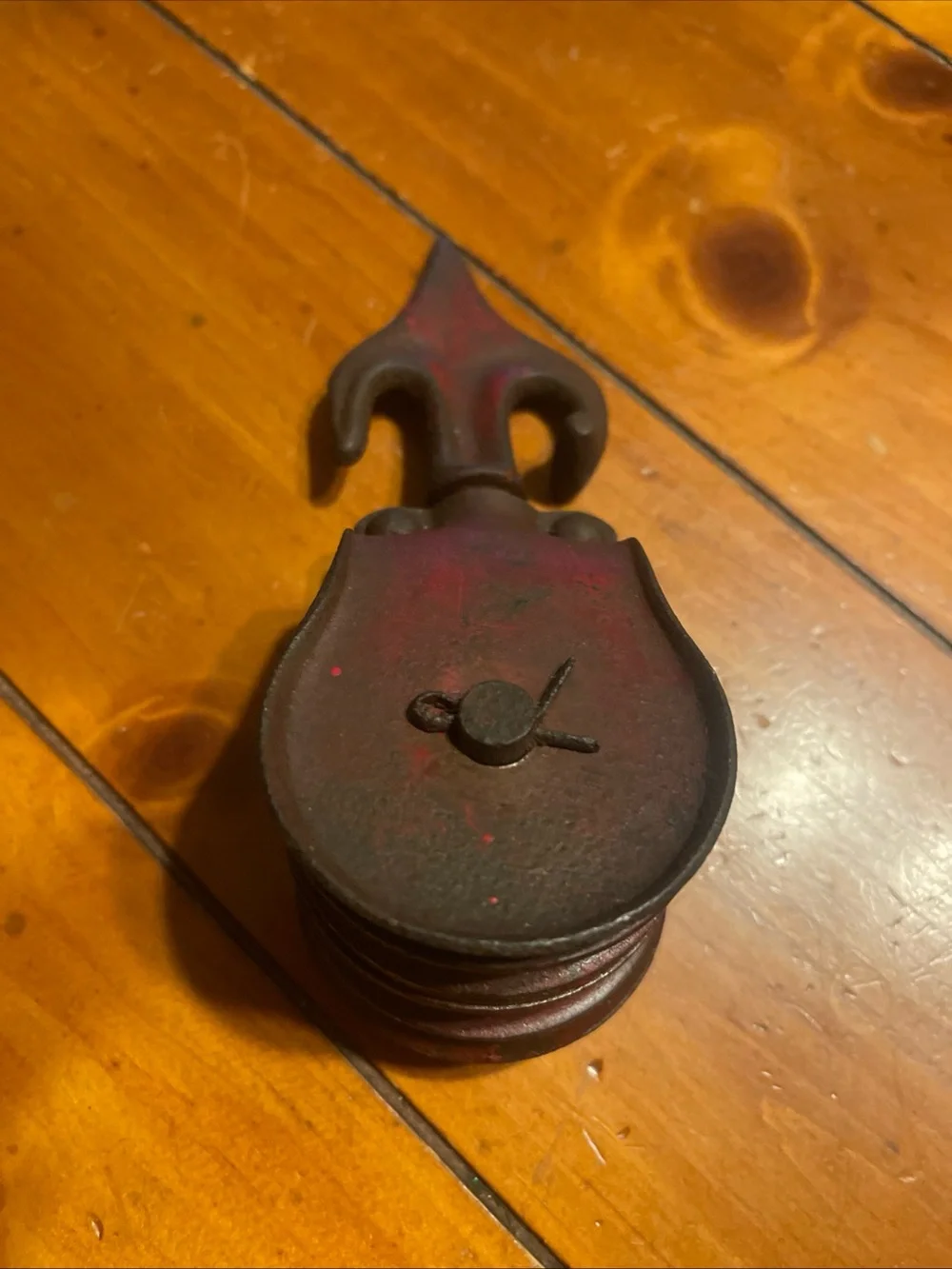 Vintage Red Iron pulley Decor with arrow with tie off Cleat